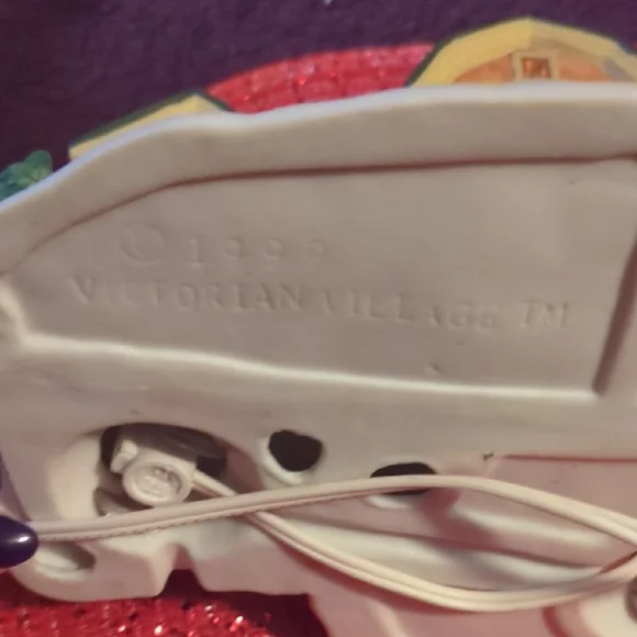 VICTORIAN VILLAGE Cabot Cove Inn - 1999 Edition - Picture 10 of 16